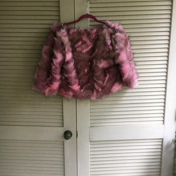 💝 NWT faux fur - Picture 4 of 8
